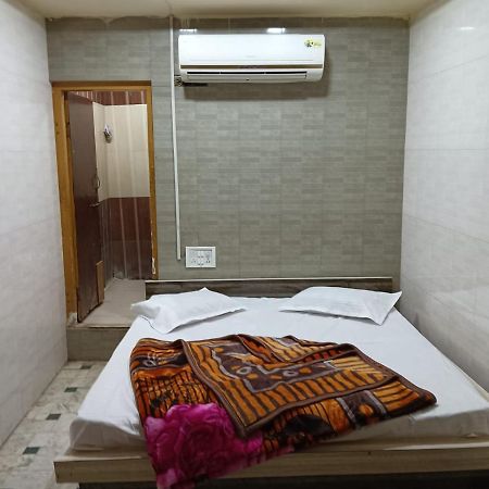 Hotel Kohinoor Palace Аджмер Екстериор снимка